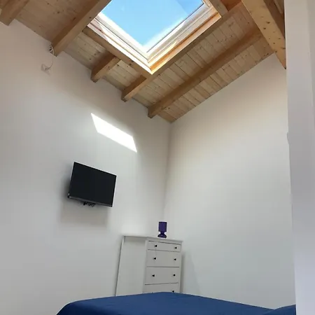 山林小屋 Malicodia *