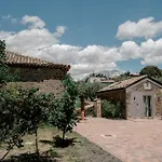 Malicodia Lodge
