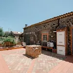 Lodge Malicodia *